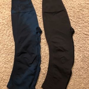 Lot of 2 Flow and Go Crops Size 4